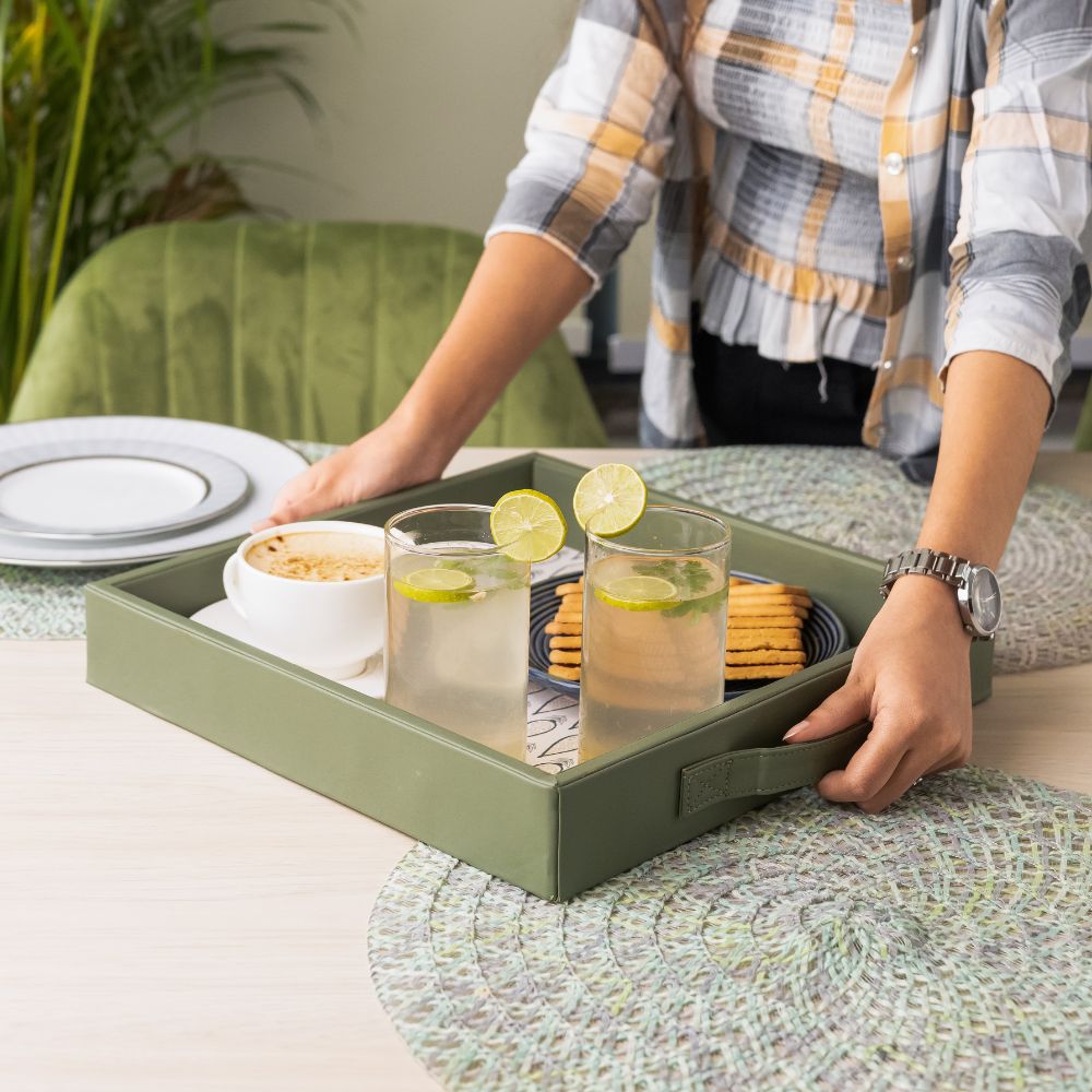 Tulip Serving Tray with matching coasters