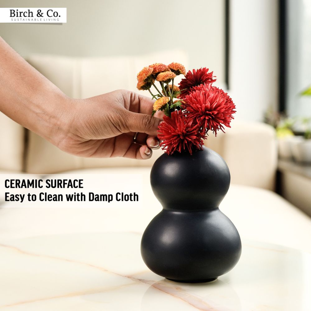 Black Peanut Vase